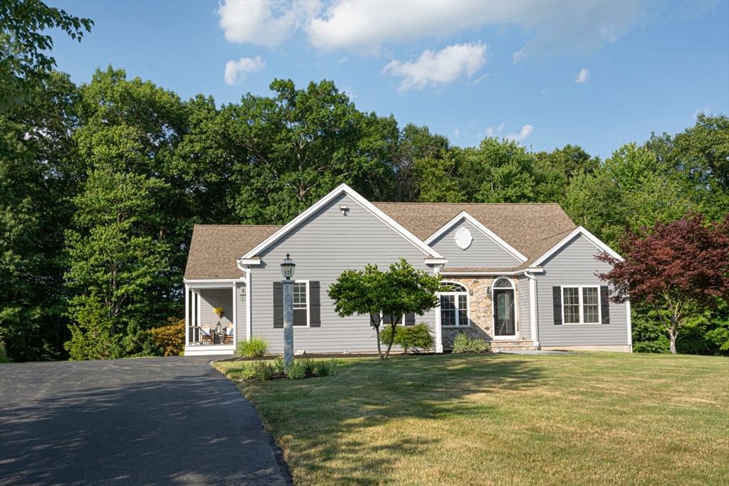 258 Nicholas Dr Lancaster — Photo 2 of 42
