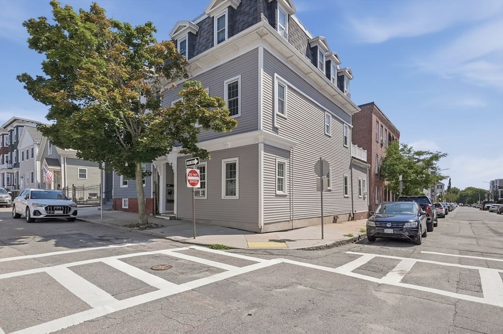 144 O Street #1 Boston — Photo 2 of 23