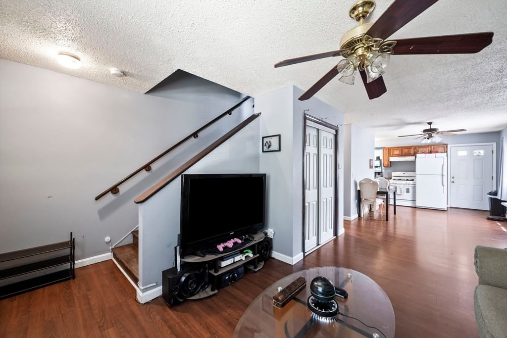 41-43 Lansing Pl Springfield — Photo 19 of 32