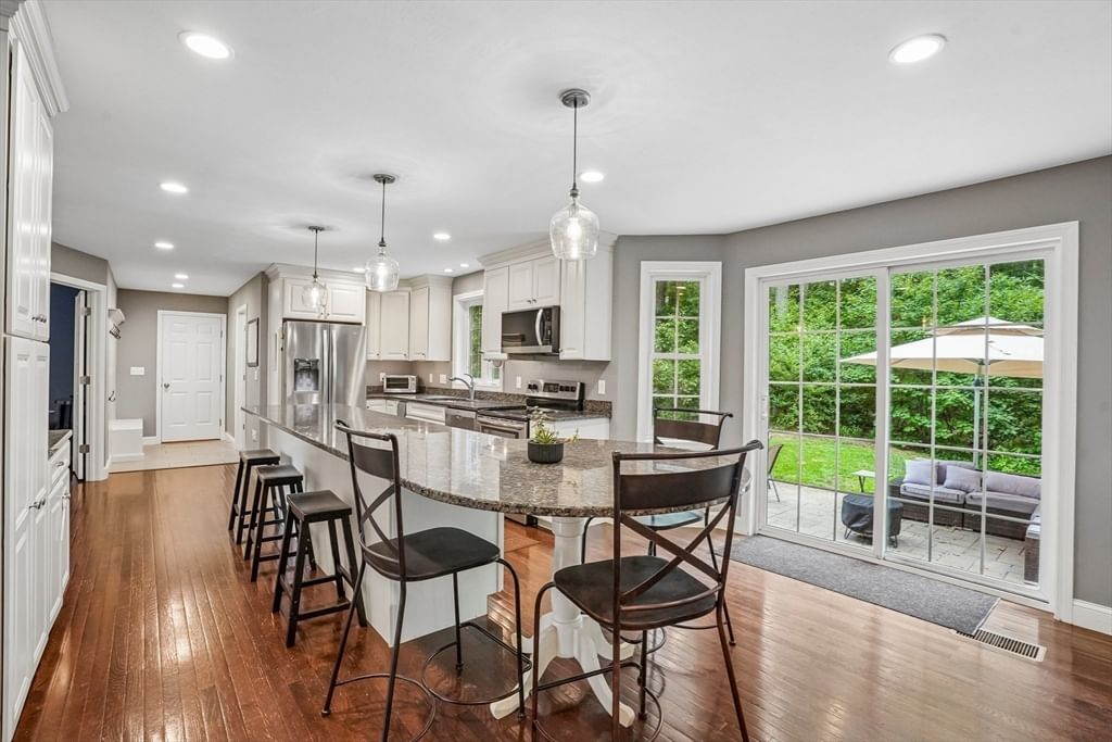 43 Tavern Rd, Groton, MA 01450 photo 2