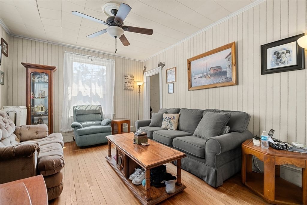 52 Mason St Salem — Photo 6 of 27