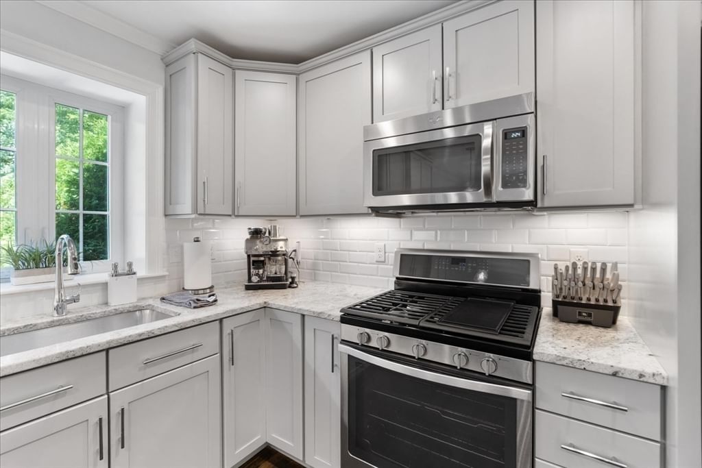 1405 Commerce Way #22 Attleboro — Photo 12 of 42