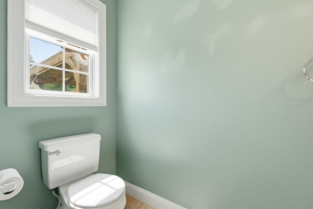 35 Alvord Street South Hadley — Photo 17 of 42
