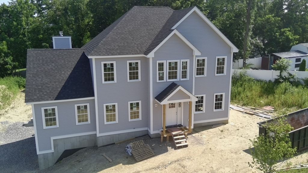 4 Katie Ln Groveland — Photo 2 of 14
