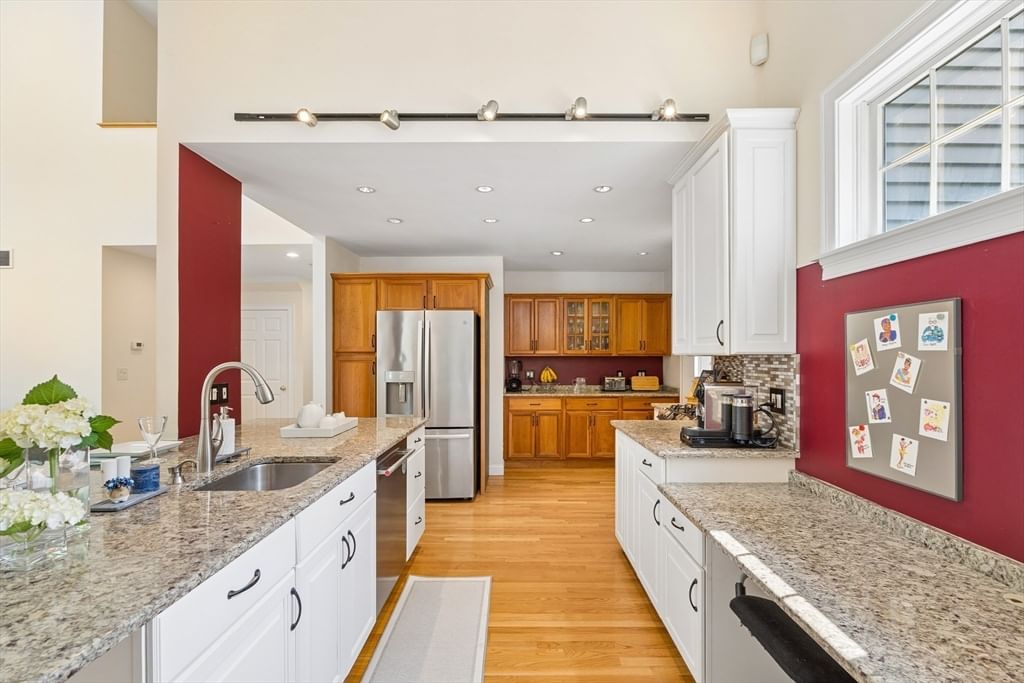 136 Davis Road Acton — Photo 3 of 42