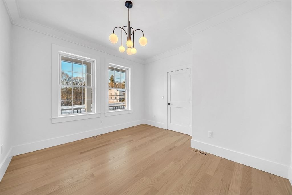 39 Sanders Lane Bolton — Photo 10 of 26