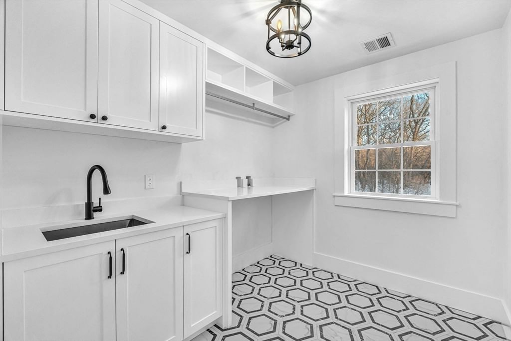 39 Sanders Lane Bolton — Photo 25 of 26