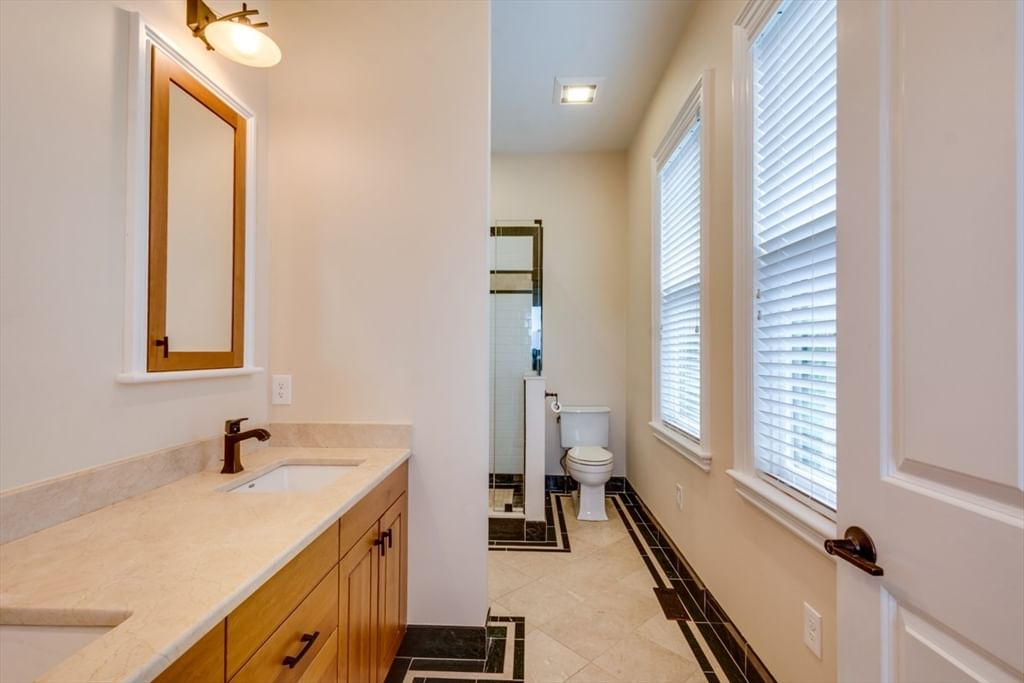 10-14 Boylston Pl #10 Boston — Photo 16 of 24
