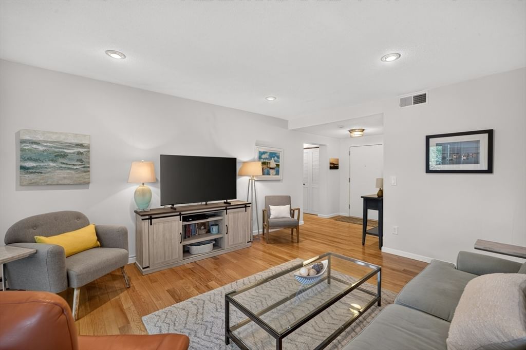 1 Belmont Rd #APT 315 Harwich — Photo 5 of 42