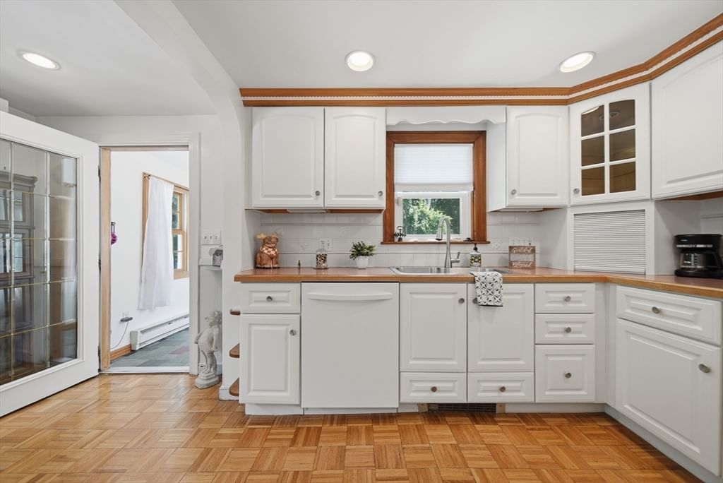 3 Linden Ave Salem — Photo 8 of 42