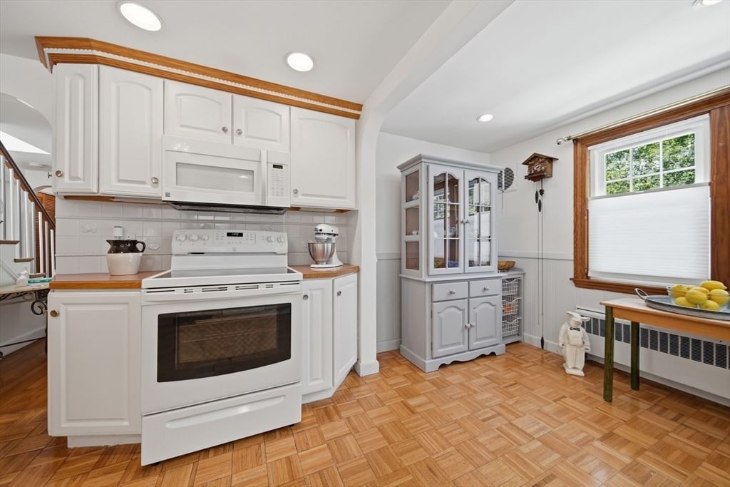 3 Linden Ave Salem — Photo 9 of 42