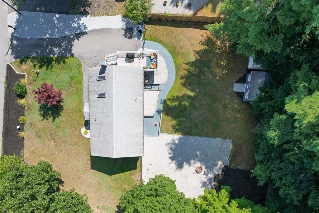 8 Haskell Rd Pepperell — Photo 4 of 30