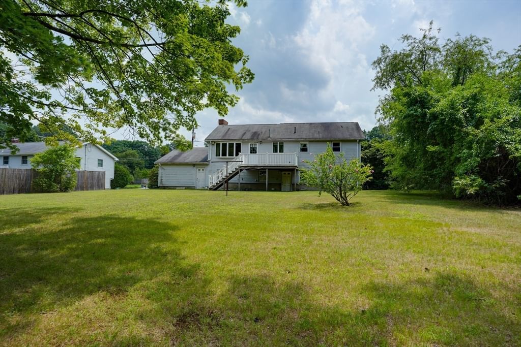 9 Eugene Rd Burlington — Photo 28 of 33