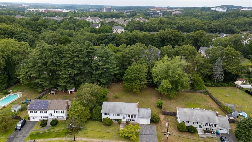 9 Eugene Rd Burlington — Photo 32 of 33