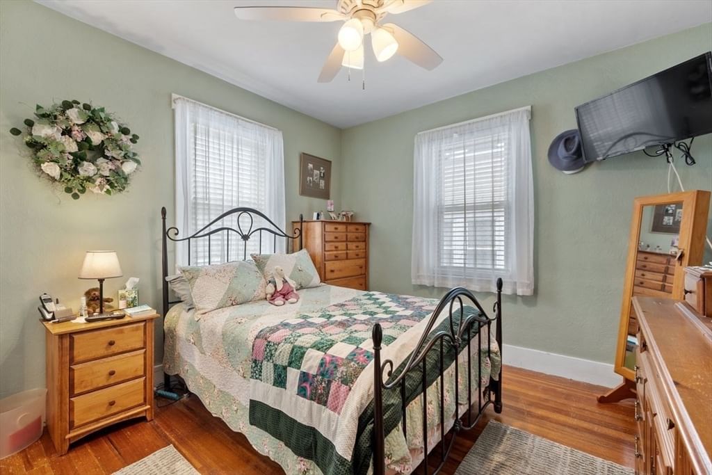 38 Floyd Street Everett — Photo 18 of 36