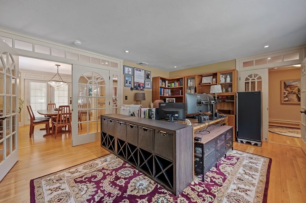 9 Cranbrook Rd Shrewsbury — Photo 10 of 42