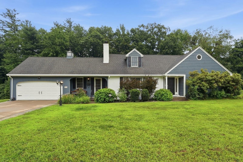 29 Shady Side Dr