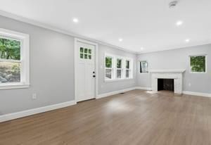 9 Walden Pond Ave Saugus — Photo 20 of 37