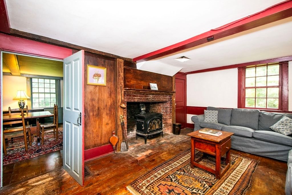 374 High St Pembroke — Photo 8 of 25