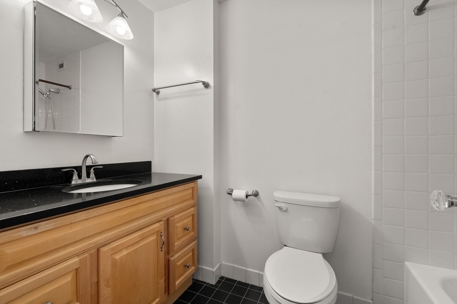 77 Adams St #1206 Quincy — Photo 25 of 38