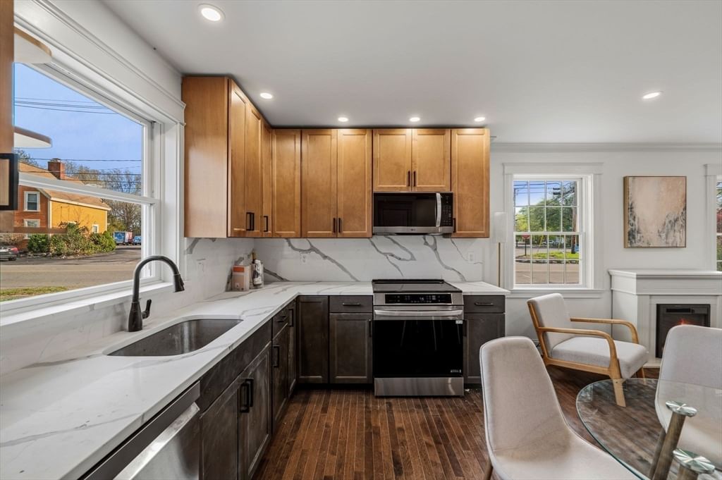 2 Railroad Avenue Rowley — Photo 12 of 41
