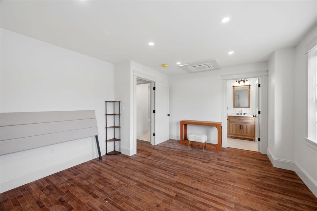 2 Railroad Avenue Rowley — Photo 14 of 41