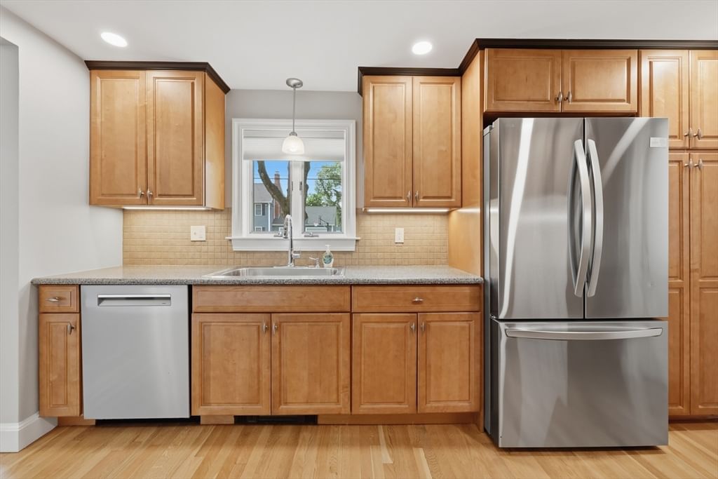 7 Foley Drive Natick — Photo 12 of 40