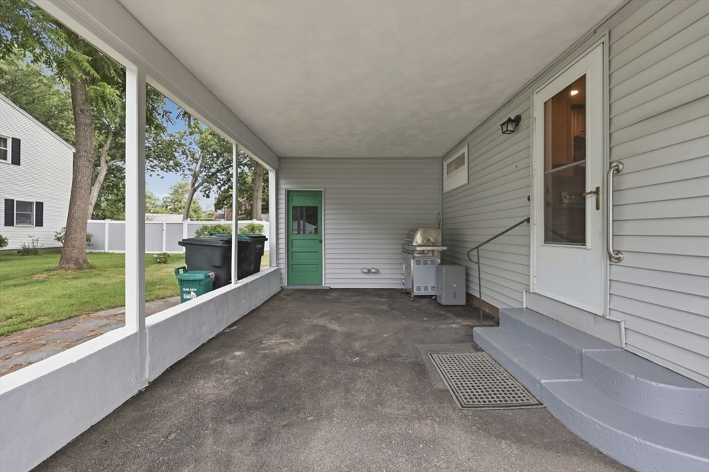 7 Foley Drive Natick — Photo 37 of 40