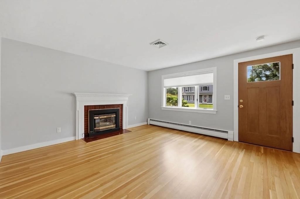 7 Foley Drive Natick — Photo 6 of 40