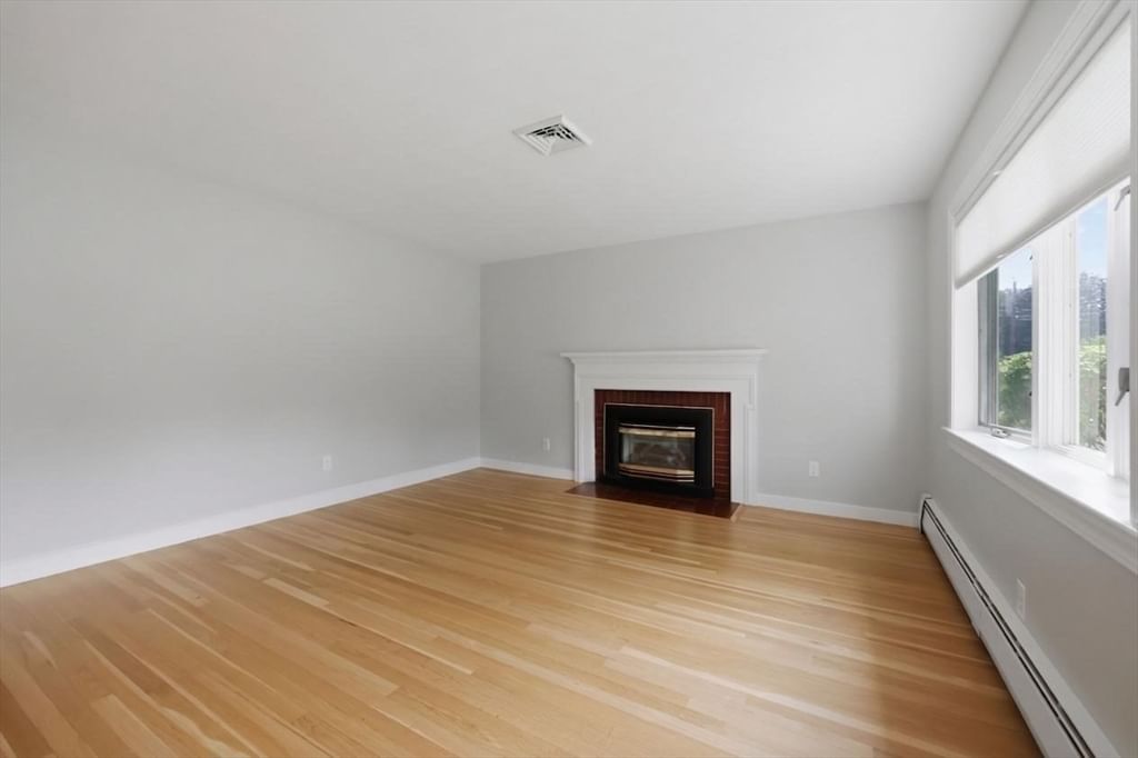 7 Foley Drive Natick — Photo 8 of 40