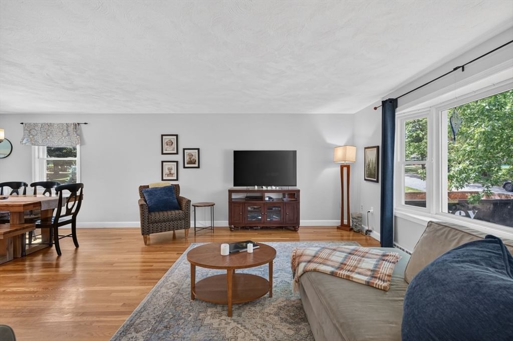 3 Jerridge Ln Chelmsford — Photo 4 of 39