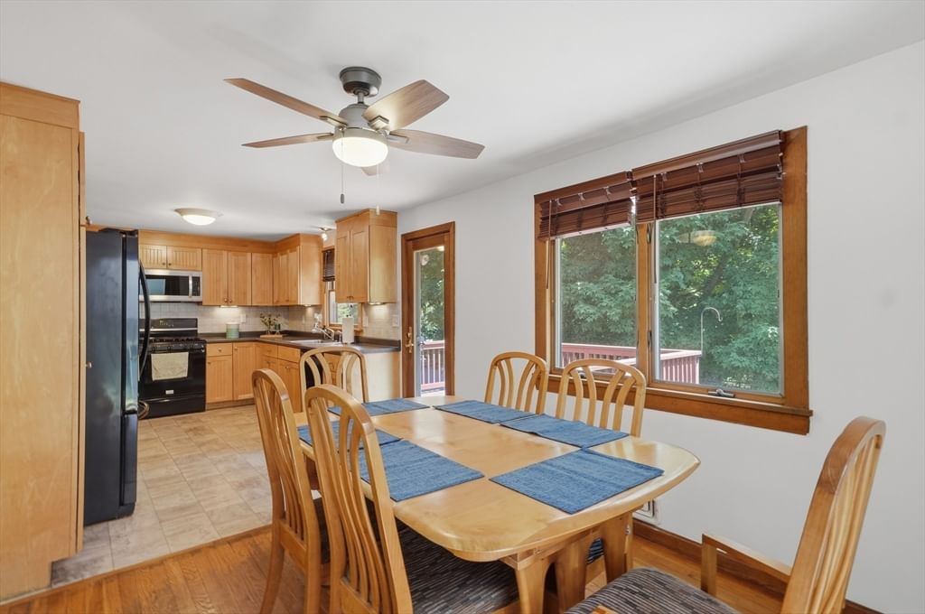 7 San Mateo Drive Chelmsford — Photo 10 of 42