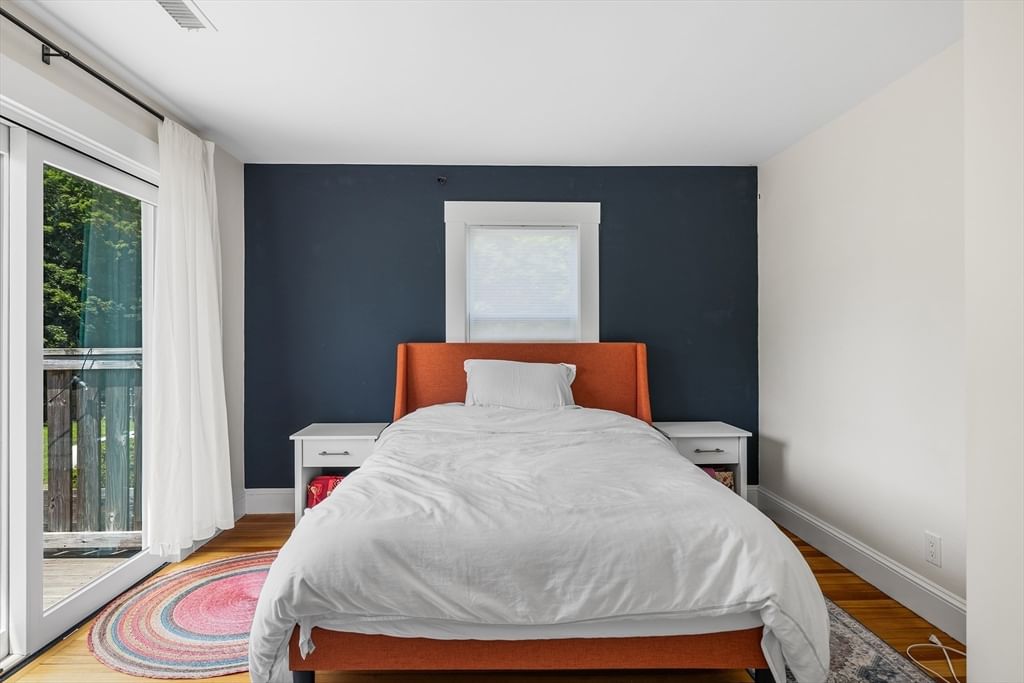342 Franklin St Framingham — Photo 13 of 27