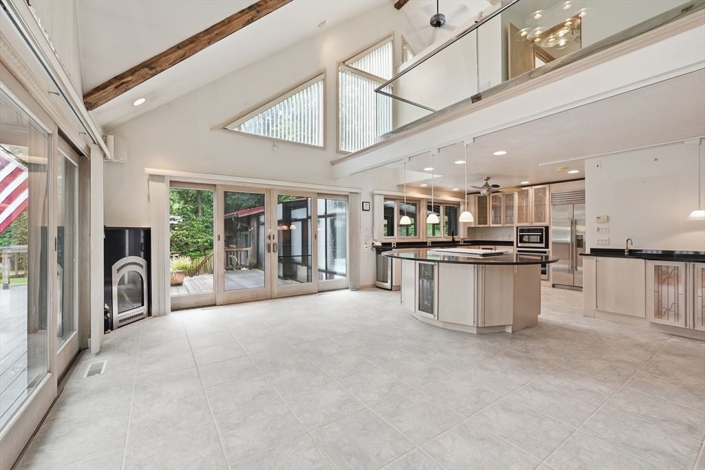 58 Lakeshore Dr Ext West Brookfield — Photo 14 of 41