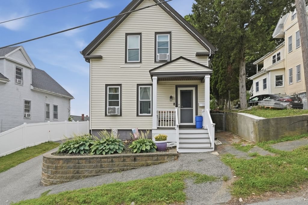 12 Marion Street
