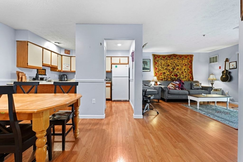 34 Steeplechase Ct