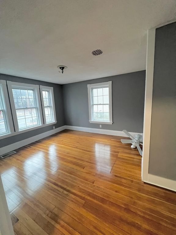 44 Lincoln St Hudson — Photo 17 of 29
