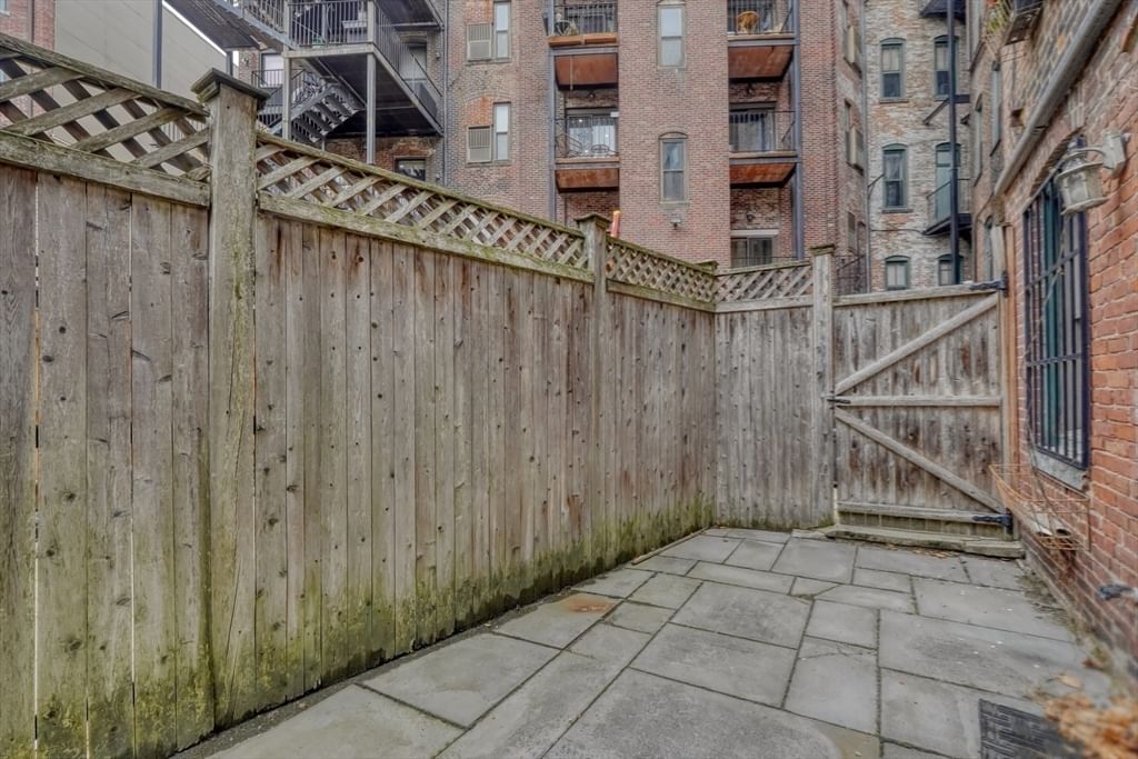 70 Clarendon St #A Boston — Photo 17 of 19