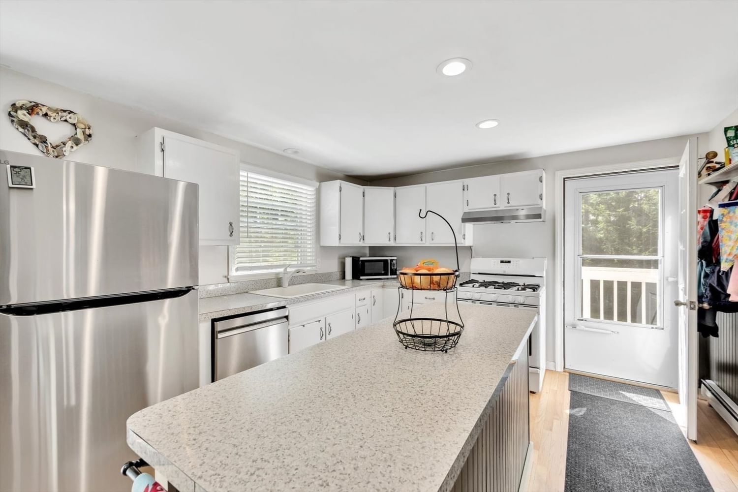 30 Patience Ln Barnstable — Photo 10 of 31