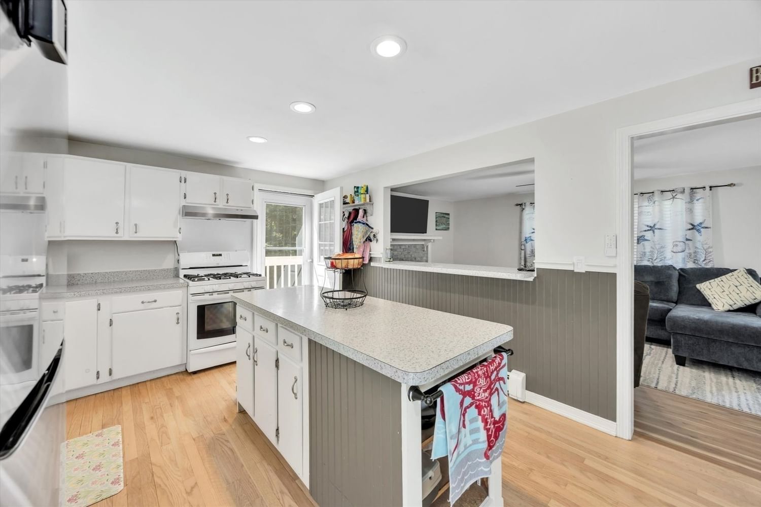 30 Patience Ln Barnstable — Photo 8 of 31
