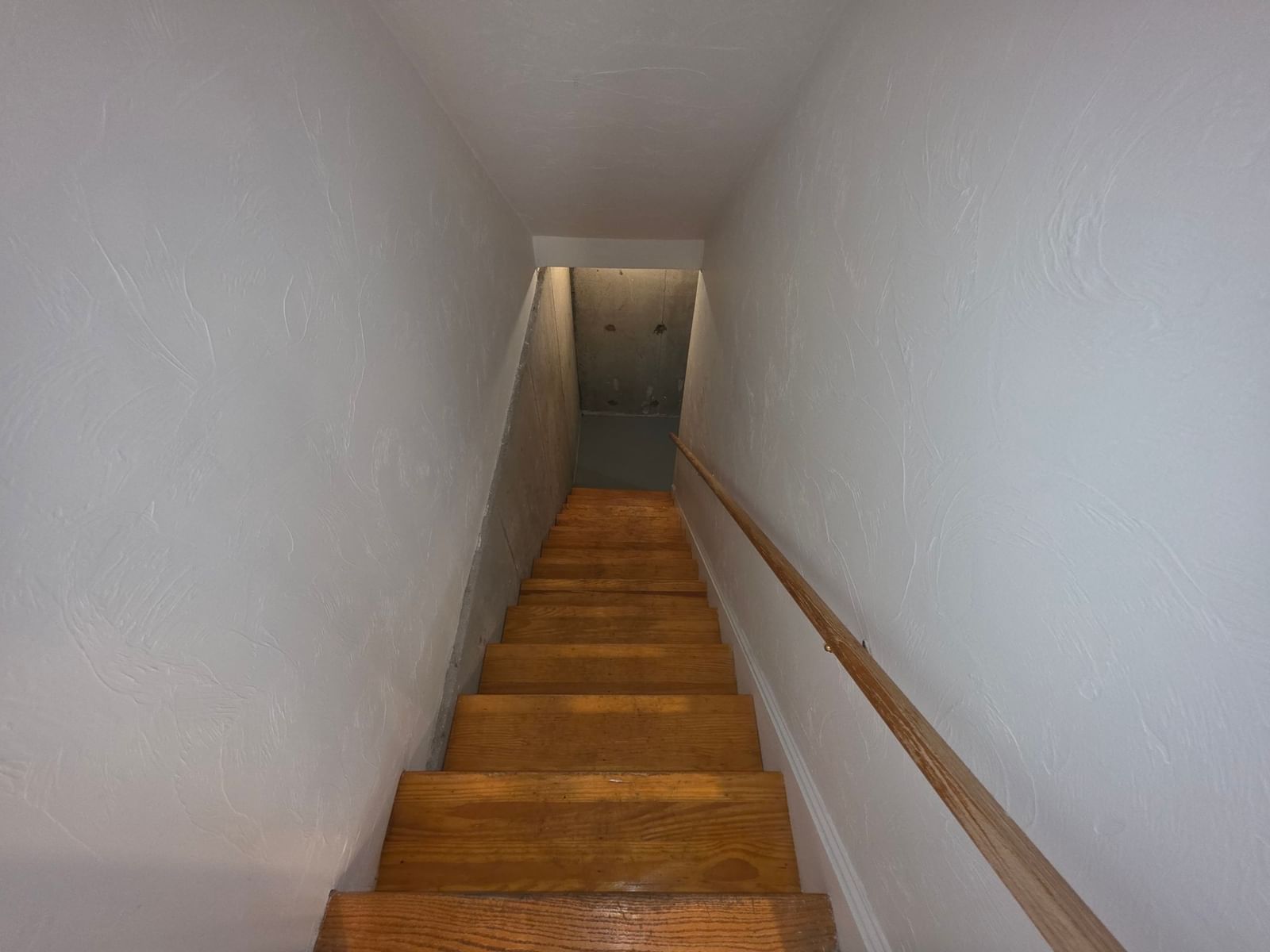 958 Warren Ave #8 Brockton — Photo 23 of 26