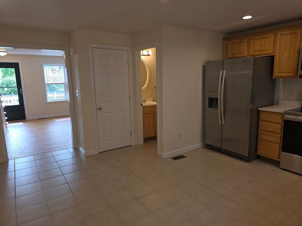 958 Warren Ave #8 Brockton — Photo 7 of 26