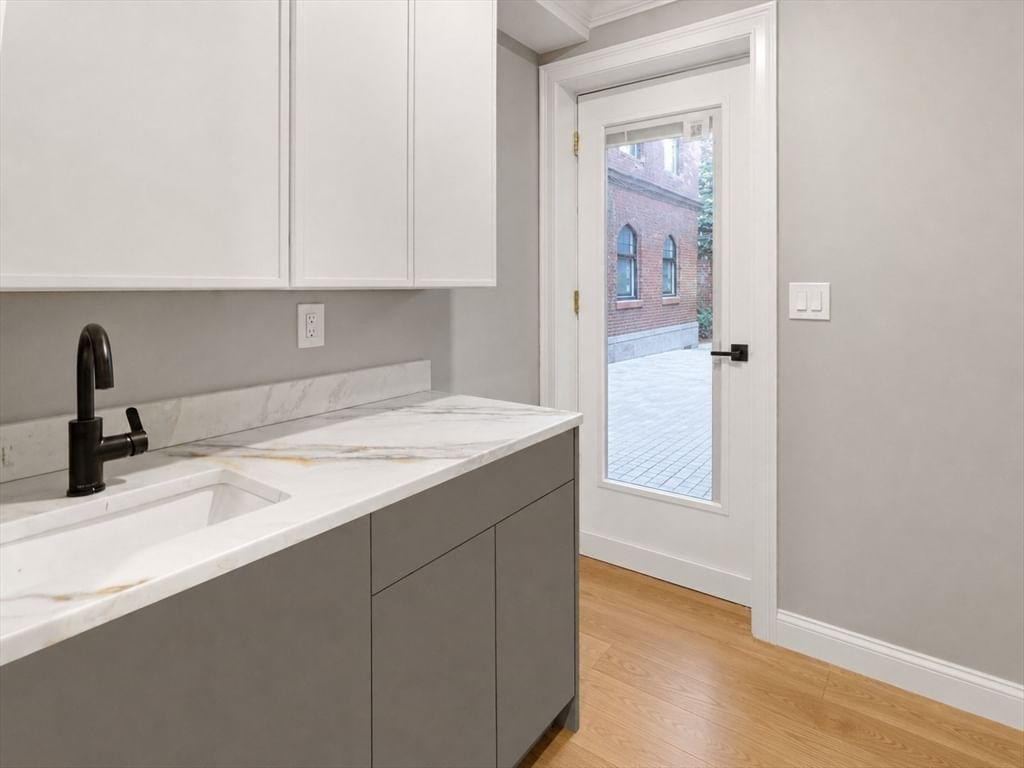48 Fayette St Boston — Photo 28 of 35