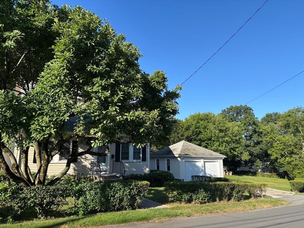 59 Fottler Ave Lexington — Photo 4 of 24