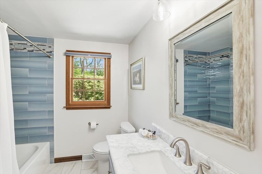 106 Pine Street Yarmouth — Photo 15 of 25