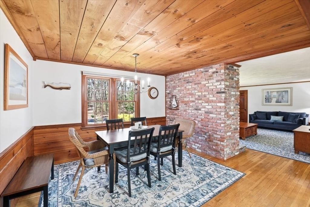 106 Pine Street Yarmouth — Photo 6 of 25