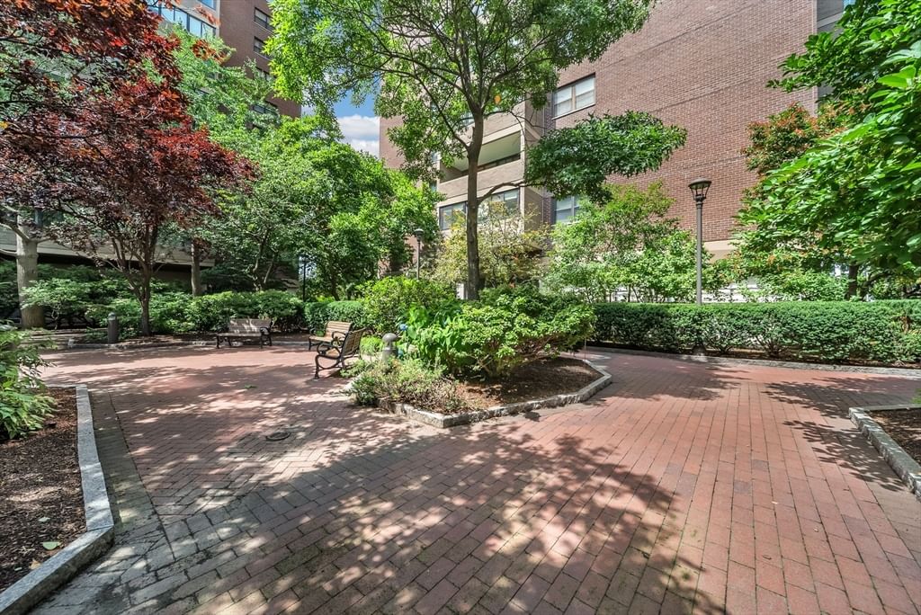 9 Hawthorne Pl #7H Boston — Photo 28 of 35