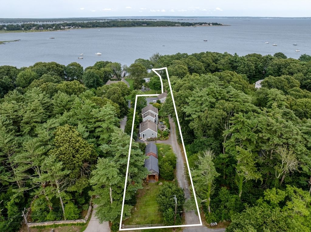 94 Aucoot Rd Mattapoisett — Photo 38 of 42
