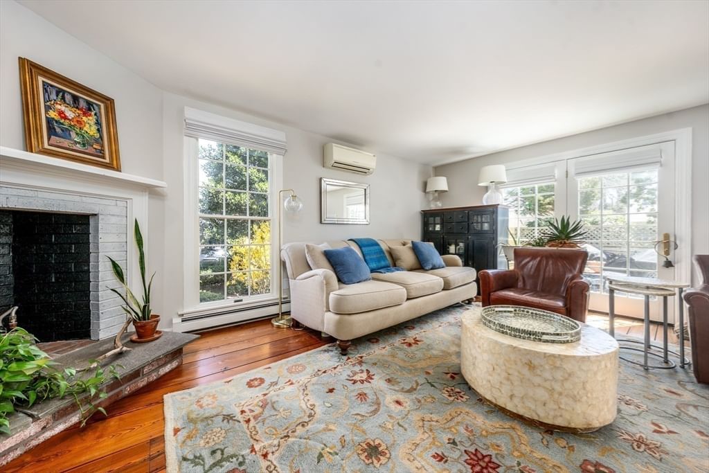 4 Center Pl #11 Orleans — Photo 6 of 12