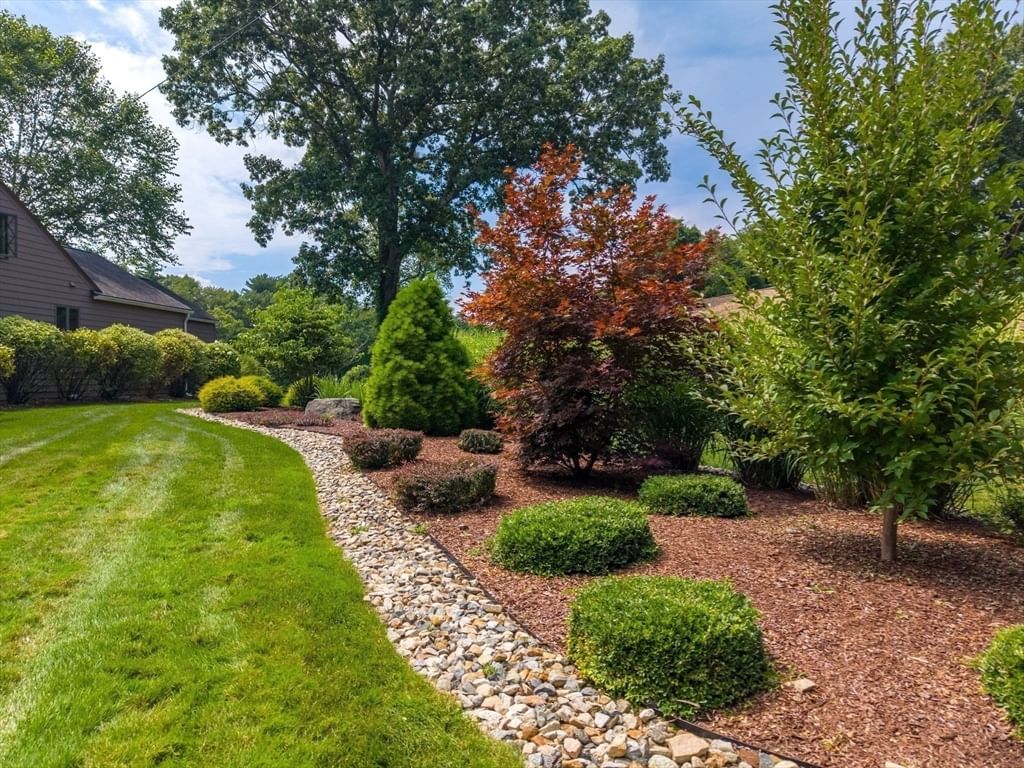 96 Prynnwood Road Longmeadow — Photo 11 of 42